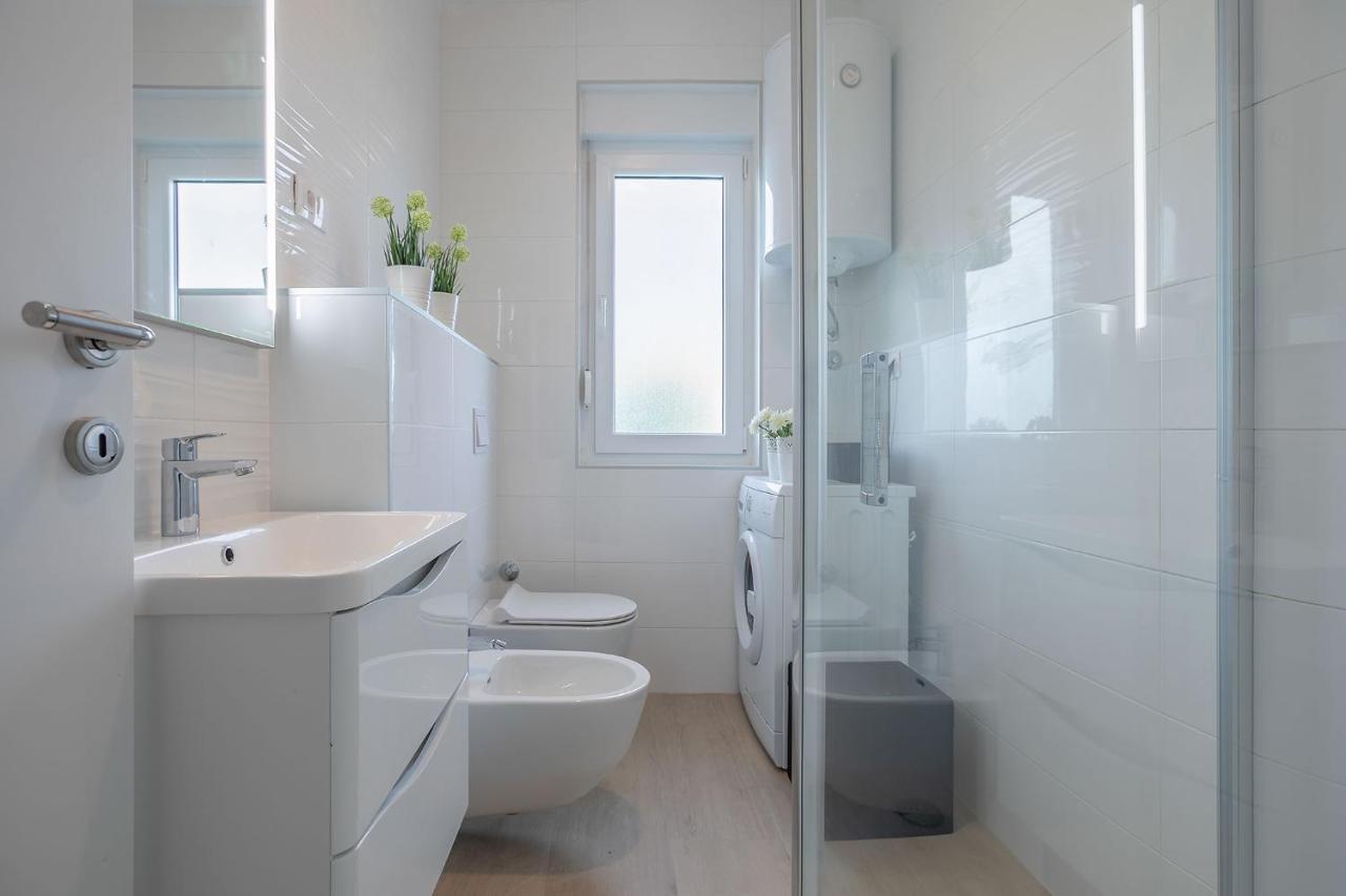 Premium 100M2 Sea View Apartment Ližnjan Εξωτερικό φωτογραφία